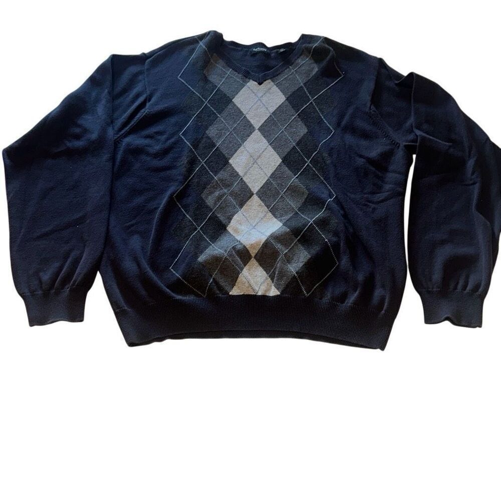 VAN Heusen Men’s 2XL black Argyle sweater